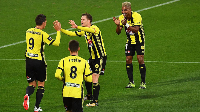 Soi kèo Wellington Phoenix - Brisbane Roar