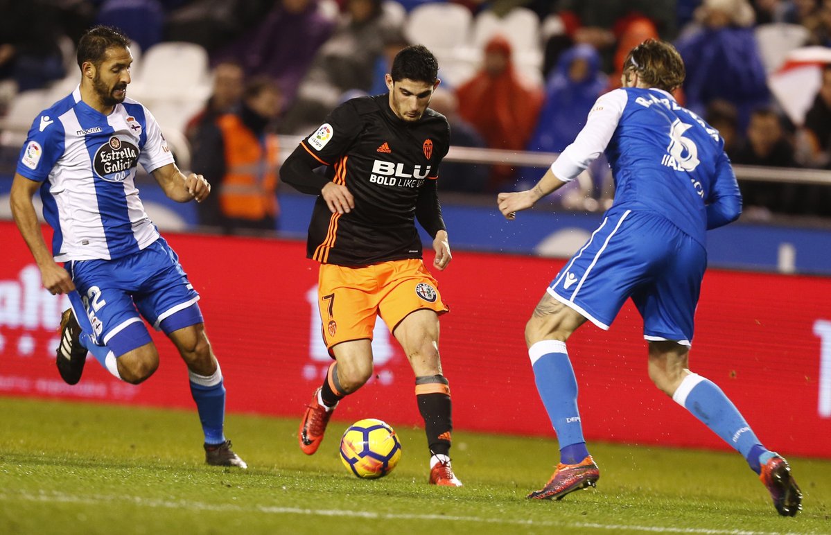 Soi kèo Valencia – Deportivo