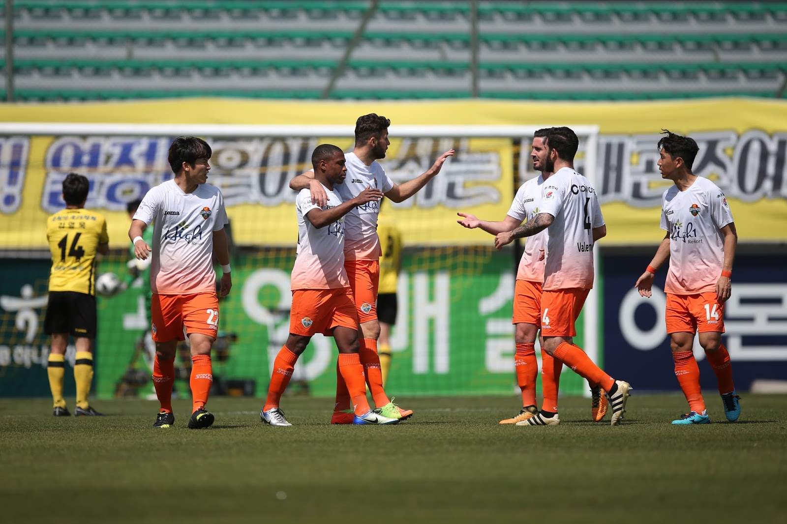 Soi kèo Jeonnam Dragons - Gangwon