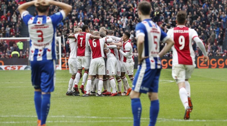 Soi kèo Ajax – Heerenveen