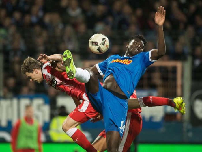 Soi kèo Bochum - Dusseldorf, 2h30 ngày 31/10