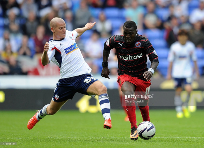 Soi kèo Bolton - Reading, 3h00 ngày 22/11