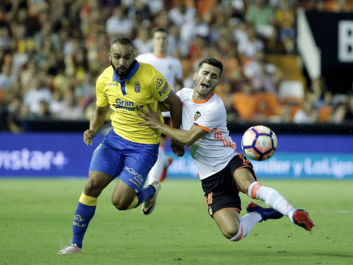 Soi kèo Las Palmas - Valencia, 2h45 ngày 21/1