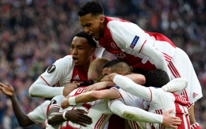 Soi kèo Ajax – Heracles, 21h45 ngày 8/4