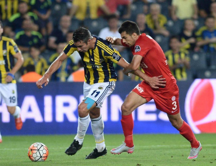 Soi kèo Fenerbahce – Antalyaspor, 00h00 ngày 24/4