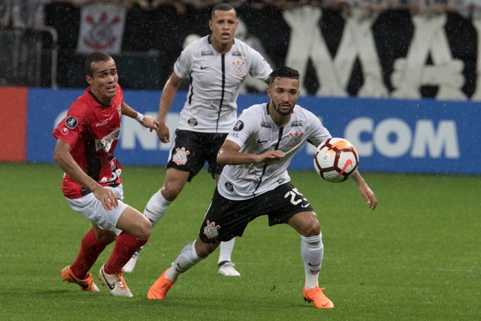 Soi kèo Corinthians – Vitoria, 05h30 ngày 11/5