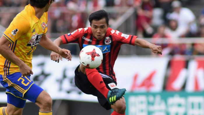 Soi kèo Sagan Tosu - Consadole Sapporo, 18h00 ngày 2/5