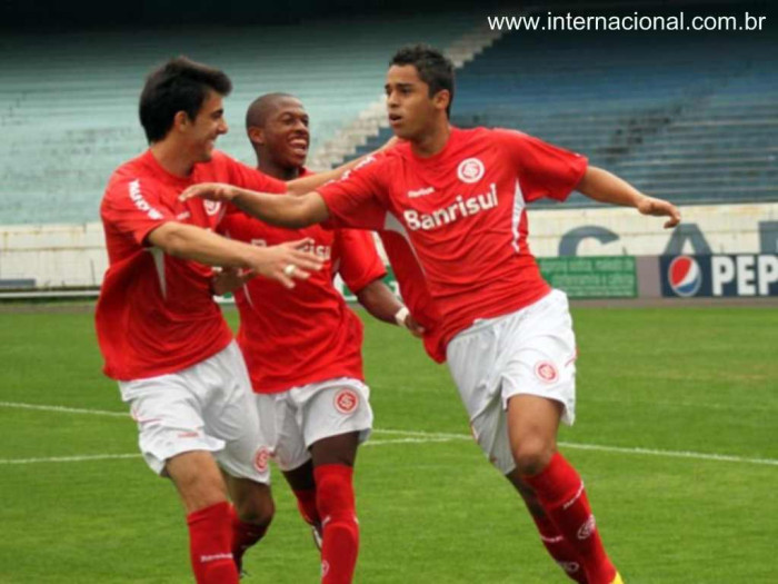 Soi kèo Internacional - Recife, 2h00 ngày 3/6