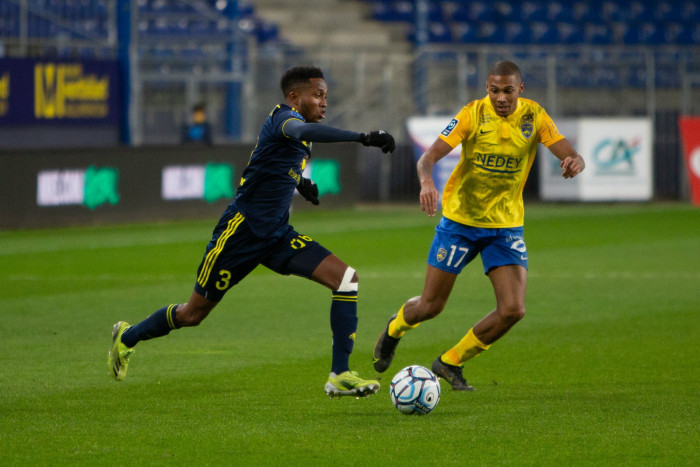 Soi kèo, dự đoán Pau vs Sochaux, 02h00 ngày 23/4 - Hạng hai Pháp