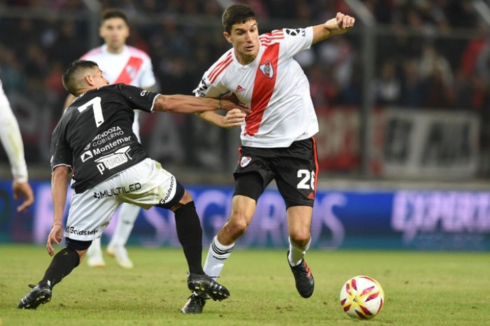 Soi kèo phạt góc Colon vs River Plate, 05h00 ngày 16/6 - VĐQG Argentina