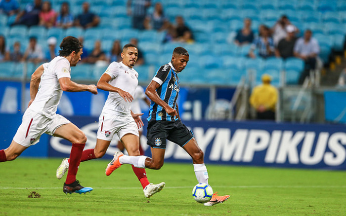 Soi kèo phạt góc Gremio vs Fluminense, 07h30 ngày 10/11 - VĐQG Brazil