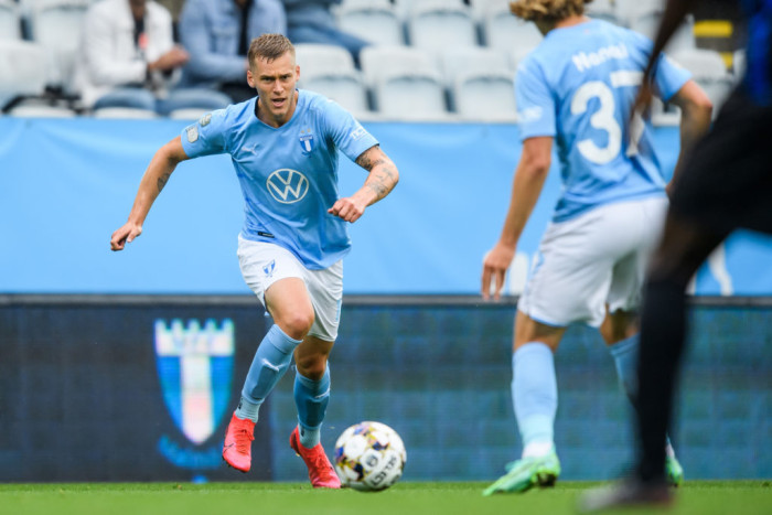 Soi kèo phạt góc Malmo vs Halmstads, 00h00 ngày 8/8 - VĐQG Thụy Điển