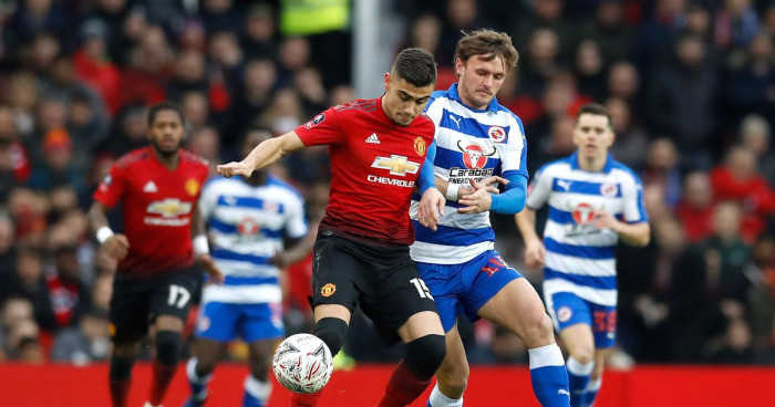 Soi kèo phạt góc MU vs Reading, 03h00 ngày 29/1 - Cúp FA